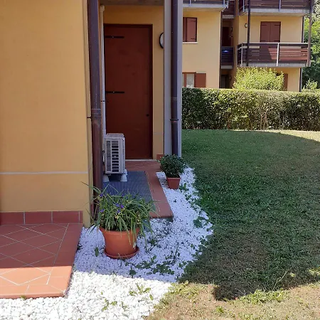 Holiday home Bramasole Lake